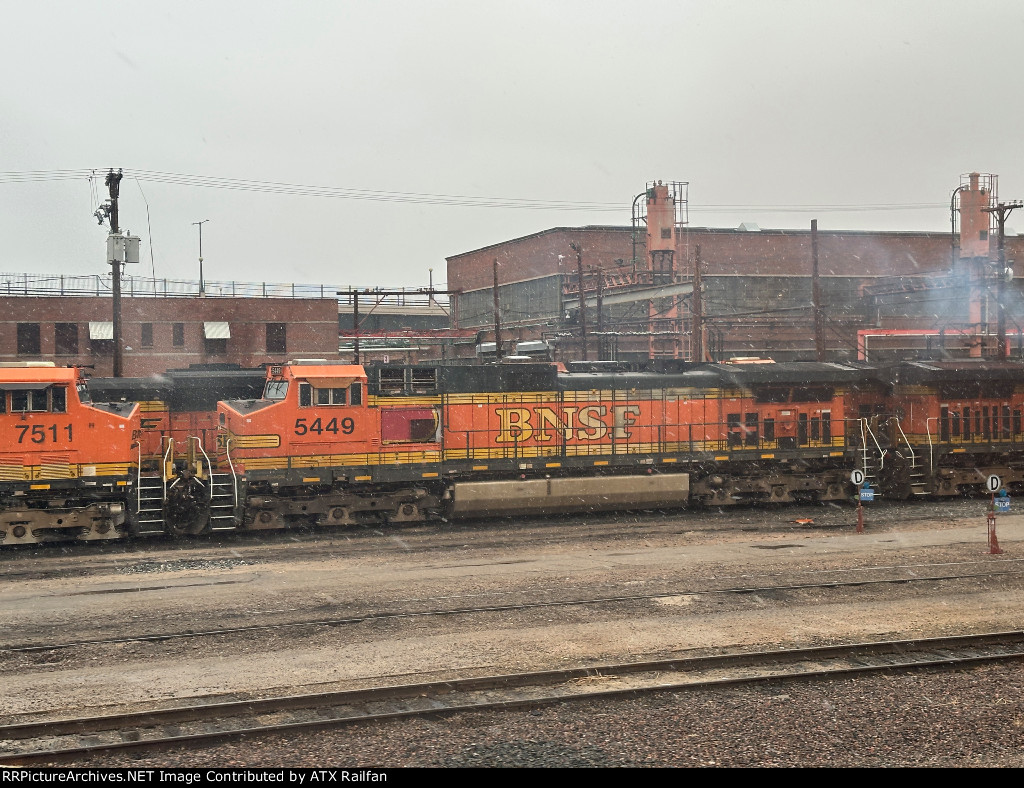 BNSF 5449